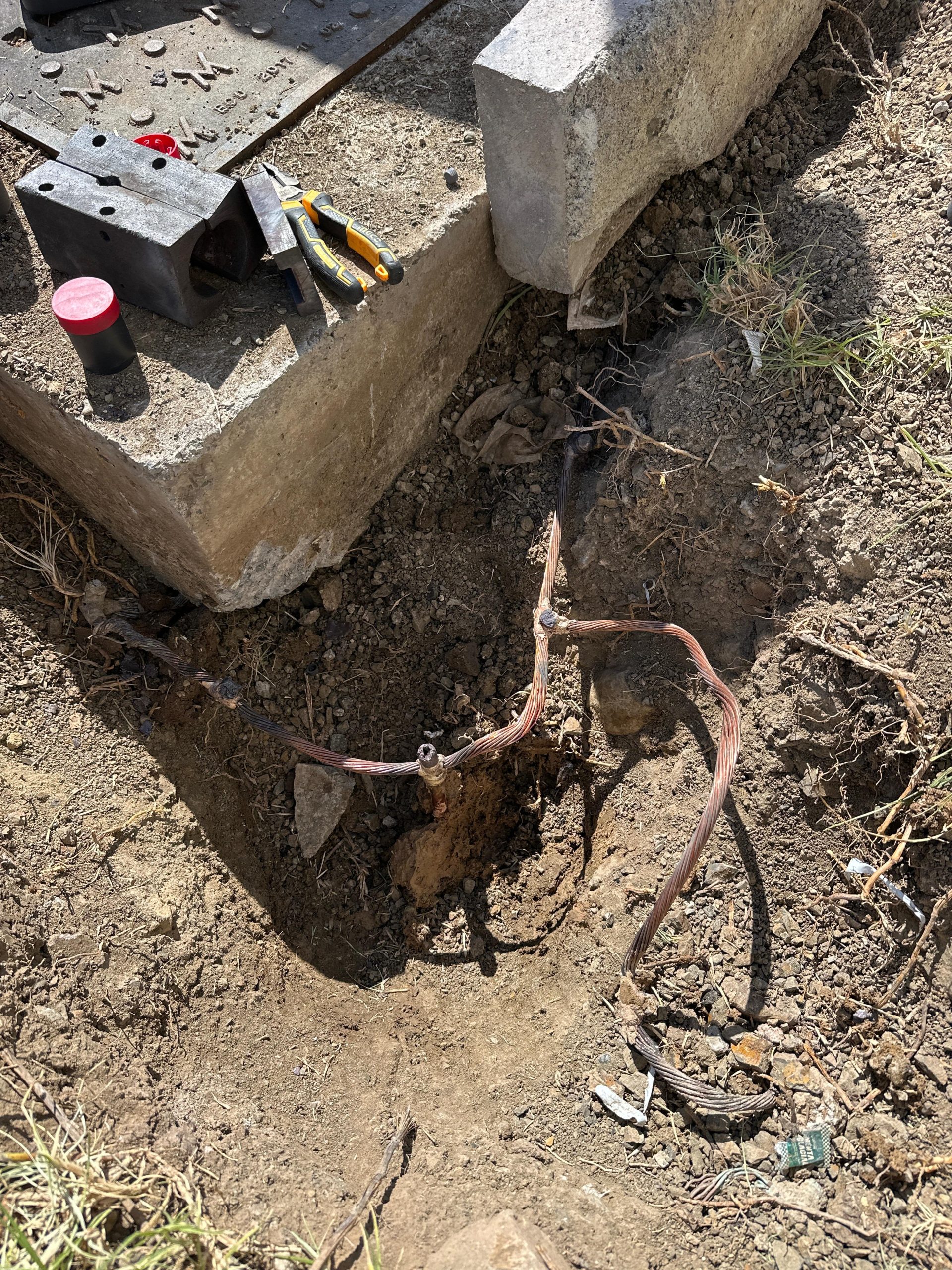 Uniones de conductores de cobre mediante soldadura exotérmica.